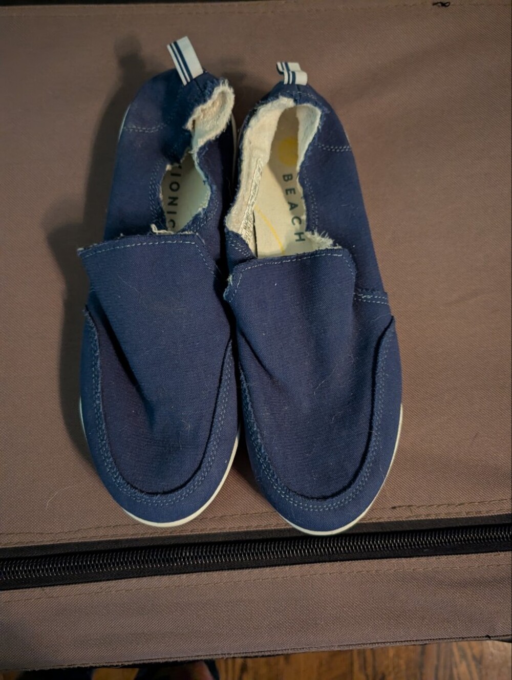 Vionic Navy Canvas Slip-On Malibu Beach Sneakers